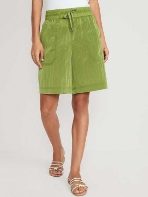 Vêtements De Sport Old Navy High-Waisted Shiny Nylon Bermuda Shorts Femme Citron Vert Clair | 876-KQCARU